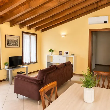 Residenza La Torre 아파트 Pizzighettone